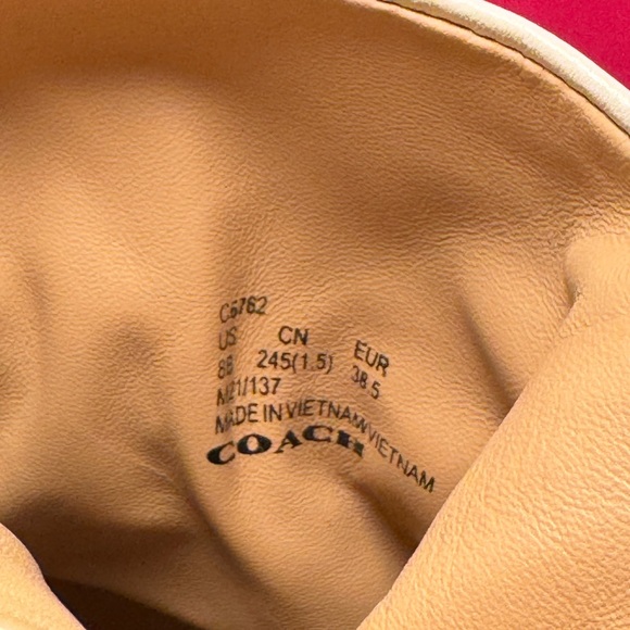 NEW IN box Coach Womens Wynie White /off white leather ankle Boots Size 8 - Picture 12 of 12